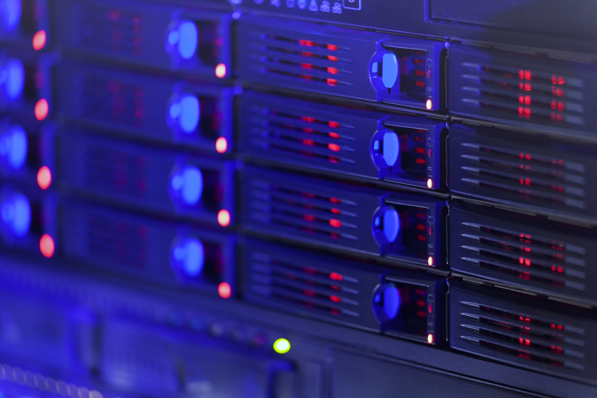 The Latest Trends in Data Center Solutions - Thinline Tech